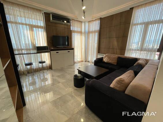 Трехкомнатная квартира в центре Батуми