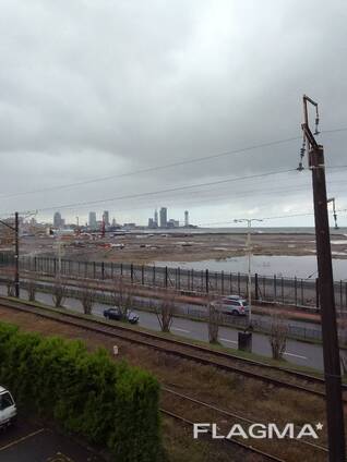 Батуми продаётся 37,43 кв метров чёрные и белые каркасы