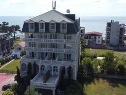 Действующий бизнес - семейный отель в Кобулети на берегу моря 40 28 номеров