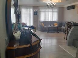 Дом 298 кв. м на участке несельхоз (353 кв. м) в Батуми, ул. Маяковского