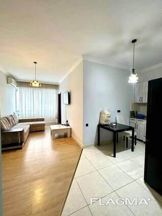 Квартира с двумя светлыми спальнями в центре Батуми