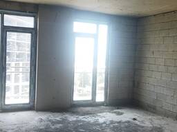 Квартира в черном каркасе