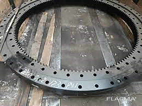 Опора поворотная 17-03000Б для железнодорожных кранов