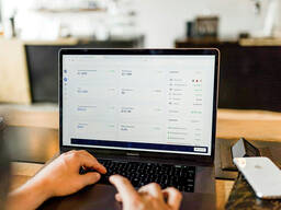 Открытие бизнес-счета ИП в Грузии с Georgia Assistant