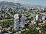 Продается 2-комнатная квартира 47.63 кв. м в современном жк Barcelo Tbilisi. - фото 1