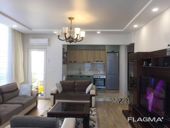 Продается 2-комнатная квартира, 68 м², Батуми, улица Згвиспирис