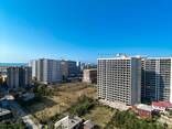 В продаже просторная квартира с отдельной спальней в белом каркасе - фото 11