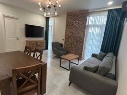 Продается 3-х комнатная квартира 75 кв. м за 107000$ Проспект Тамар Мепе 1