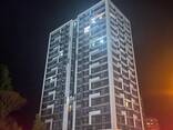 Продается 3-комнатная квартира 75 кв. м за 155000$ в Батуми, ул. Тамар Мепе 1. - photo 3