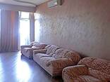 Продается 3 комнатная квартира с 2 спальнями - фото 1
