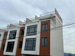 Продается таунхаус в черном каркасе 280.5 кв. м в Green Side Kvariati.