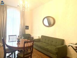 Продаётся просторная 4-х комнатная квартира в Старом городе