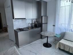 Продается двух комнатная квартира с ремонтом в Батуми