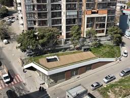 Продается новопостронное здание под коммерцию в Тбилиси