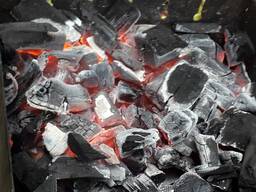 Продам древесный уголь.