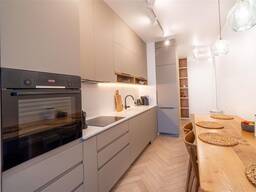 Продаётся 3-x комнатная квартира в Батуми 65 кв. м за 194000$ ул. Шерифа Химшиашвили 1.