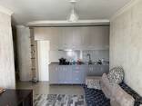 Продаётся квартира в Батуми, 58 кв. м. , новый дом, 700 м. от моря.
