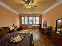 Продаётся трех комнатная квартира 95 кв. м на Улице Инасаридзе.