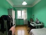 Продаётся трех комнатная квартира 95 кв. м на Улице Инасаридзе. - фото 2
