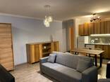 Продается 3-комнатная квартира 66 кв. м в Батуми, на улице Горгиладзе. - фото 1