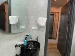Продается квартира с отдельной спальней, с новым ремонтом - фото 12