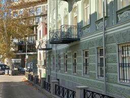 Продажа квартиры в историческом месте тбилиси под офис