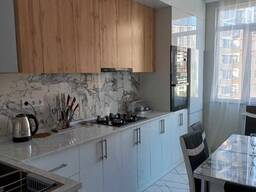 Сдается 5-комнатная квартира, 90 м², Батуми, Улица Петра Багратиони, 165