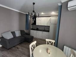 Сдается двухкомнатная квартира в районе нового бульвара за 550$ на ул. Р. Нижарадзе 3