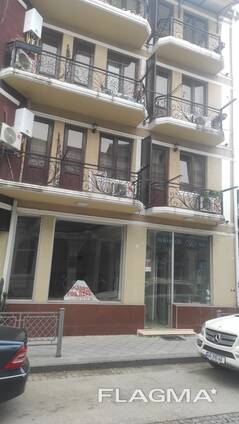 Сдается коммерческое помещение 95 кв. м в центре Батуми.