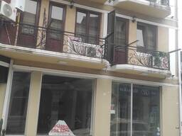 Сдается коммерческое помещение 95 кв. м в центре Батуми.