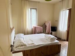 Сдаётся частный дом в Махинджаури 300 кв. м за 2000$