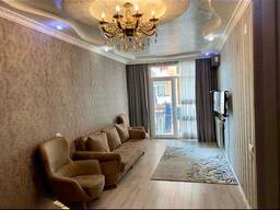 Сдаётся квартира 4-комнатная в Батуми 81 кв. м за 500$ ул. Леонидзе 4. #2171