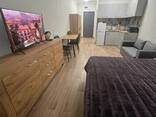 Сдаётся уютная студия в Батуми за 450$ в жк NBG Panorama.2 тупик Ангиса 10. #2180 - фото 1