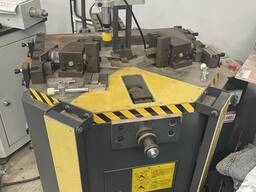 Углообжимной пресс