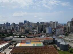 В Батуми продается черная рамка (26 кв. м. )