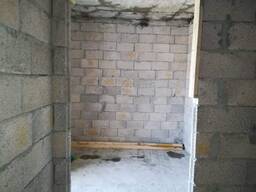 В Батуми продается черная рамка 81 кв. м.