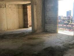 В Батуми возле стадиона продается черная рамка 80кв. м.