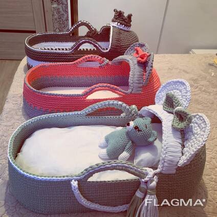 Вязанная люлька